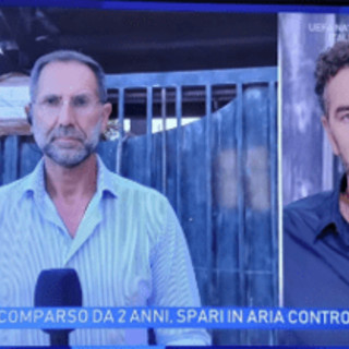 Paura a Catanzaro, colpi di arma da fuoco in aria e insulti contro troupe de 'La Vita in Diretta' Paura a Catanzaro, colpi di arma da fuoco in aria e insulti contro troupe de 'La Vita in Diretta'
