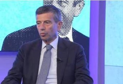 Lupi ad AdnTalks: "In Italia non ci sarà mai spazio per estremismi. Su legge elettorale verrà messa fiducia" Lupi ad AdnTalks: "In Italia non ci sarà mai spazio per estremismi. Su legge elettorale verrà messa fiducia"