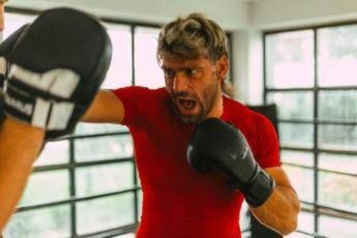 Clemente Russo torna sul ring a 44 anni: "Chi nasce campione, muore campione" Clemente Russo torna sul ring a 44 anni: "Chi nasce campione, muore campione"