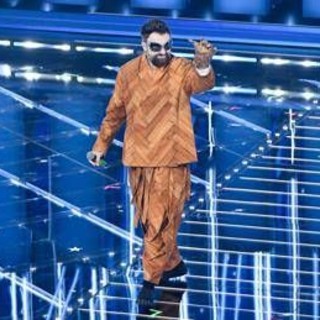 Sanremo 2026, Dargen D'Amico chi è: in gara con il brano 'Ai ai' Sanremo 2026, Dargen D'Amico chi è: in gara con il brano 'Ai ai'