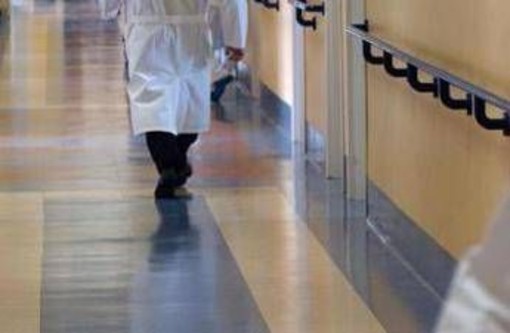 Meningite, casi in Abruzzo e a Parma: come si prende, sintomi, vaccini Meningite, casi in Abruzzo e a Parma: come si prende, sintomi, vaccini