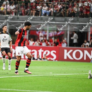 Il Milan batte 2-0 il Venezia nel ricordo di Franco Baresi