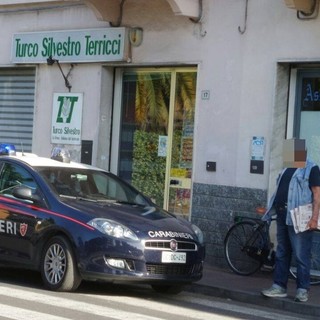Chiuse due attività in viale Pontelungo e via del Rogetto per motivi di sicurezza