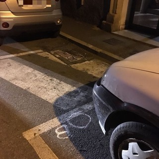 Sparatoria in via Santuario, un uomo colpito da tre colpi di pistola