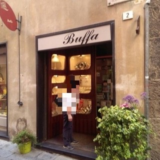 Furto nella gioielleria Buffa di Albenga: svuotata la cassaforte Furto nella gioielleria Buffa di Albenga: svuotata la cassaforte