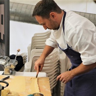 Zucca di Rocchetta di Cengio: grande successo per lo show cooking di Luca e Lorena del ristorante Quintilio di Altare Zucca di Rocchetta di Cengio: grande successo per lo show cooking di Luca e Lorena del ristorante Quintilio di Altare