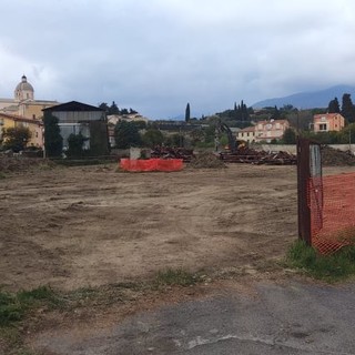 Loano, le rassicurazioni sul nuovo Conad alle Vignasse non convincono la consigliere Isella: "Non sottovalutiamo i rischi del territorio"