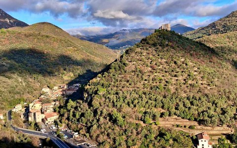 Zuccarello più sicura: entro fine anno 25 telecamere a presidio del borgo