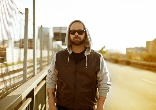 Come il suono di passi sulla neve